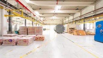Expose VARIABEL | 1.700m2 Produktions-, Lagerhalle in Gewerbepark zur MIETE