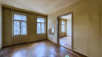 Expose Sanierungsbedürftige 2 Zimmerwohnung - 1. Stock mit Lift