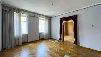 Expose Sanierungsbedürftige - 4 Zimmer Altbauwohnung - 3. Stock -