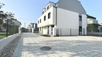 Expose EXKLUSIVES DOPPELHAUS | GRÜNRUHELAGE | WÄRMEPUMPE | PROVISIONSFREI