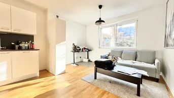 Expose TOP-GRÜNRUHELAGE | HELLE 2 ZIMMER | OPTIMALE RAUMAUFTEILUNG | U-BAHN NÄHE