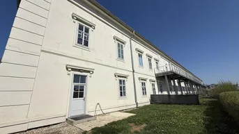Expose 3-Zimmer Gartenwohnung! Residieren im Schloss