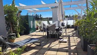 Expose AUßERGEWÖHNLICHE DACHGESCHOSSWOHNUNG mit XL- Terrasse und XL Garagenplatz- Topzustand- Top Preis in 1130 Wien !