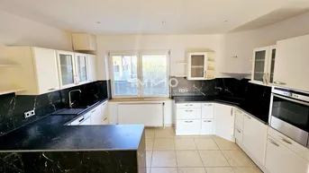 Expose Geräumige, moderne 4-Zimmer-Wohnung mit zwei Bädern und großer Küche im Zentrum von Laxenburg