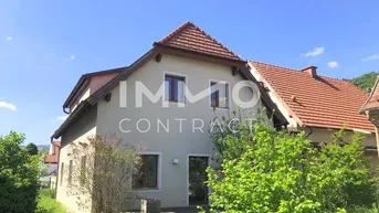 Expose Einmalige Chance ! Modernes Zinshaus mit 4 Wohneinheiten und Parkplätzen im Zentrum von Dürnstein !