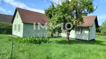 Expose LANHAUS, ORTSRAND-/RUHELAGE, mit Nebengebäude