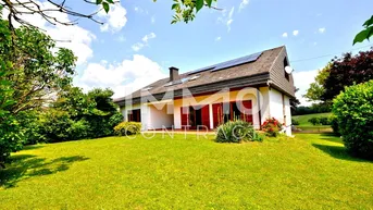 Expose Exklusives Traumhaus, umweltfreundliche und kostensparende Ausstattung in idyllischer Höhenlage
