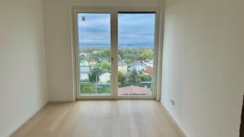 Expose Fertig zum Einziehen und provisionsfrei! 3 Zimmer mit 2 Balkone - Luxuriös Wohnen im exklusiven Prachtgarten