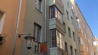 Expose Wunderschöne 2 Zimmer-Balkonwohnung im Herzen der Innsbrucker Altstadt: Riesengasse 4 - W05