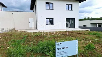 Expose ERSTBEZUG AB HERBST - elegante Doppelhaushälfte mit Garten und Garage