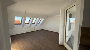Expose 2 MONATE MIETFREI - ERSTBEZUG! UNBEFRISTETE DG-WOHNUNG MIT TOP TERRASSE