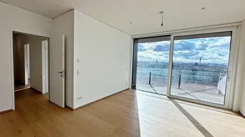 Expose Unique panoramic views + rooftop pool + attractive amenities!