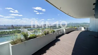 Expose Atemberaubendes Apartment mit großzügigem Balkon, ganz Wien im Blick (Gym, Pool, Sauna, Doorman uvm)