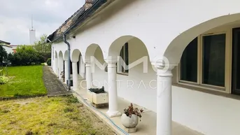 Expose Schnäppchen Arkadenbauernhaus mit Innenhofatrium und Garten in ruhiger Lage !Bedarf Renovierung!