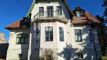 Expose historische Villa mit großem Garten
