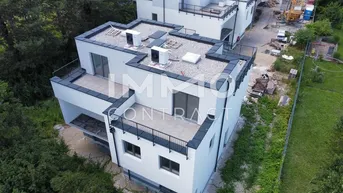 Expose Luxuriös ausgestattete DoppelhaushälfteDirekt vom Bauträger