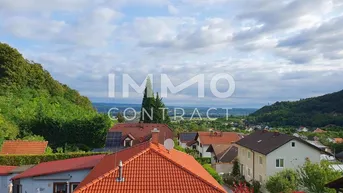 Expose MEHRFAMILIENHAUS IN FURTH STEHT ZUM VERKAUF