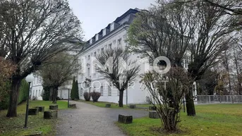 Expose KFZ -Abstellplatz Schloss Traunegg P029