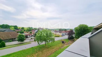 Expose Erstbezug mit Weitblick: Großzügige 4-Zimmer-Wohnung mit riesiger Privatterrasse in Münichsthal