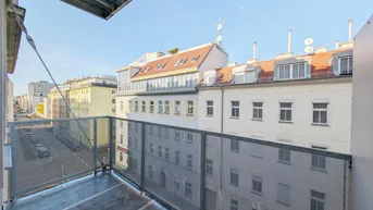 Expose ++NEU++ Renovierungsbedürftige 2-Zimmer ALTBAUWOHNUNG mit Balkon!