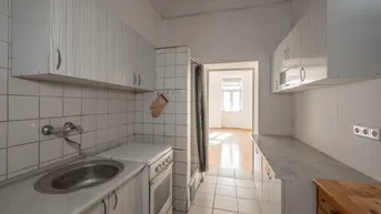 Expose ++NEU++ Sanierungsbedürftige 1-Zimmer Altbau-Wohnung, viel Potenzial!