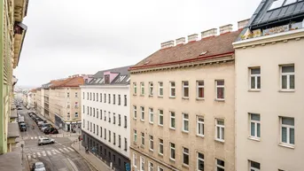 Expose ++H7++ 2-Zimmer Altbau-Wohnung (renovierungsbedürftig), viel Potenzial!