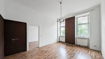 Expose ++Q18++ Renovation-needed 2-room old building flat, lots of potential