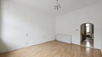 Expose ++Q18++ Renovation-needed 1-room old building flat