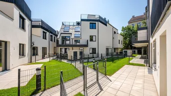 Expose ++Der Platzhirsch++ Fantastischer 2 Zimmer Erstbezug mit Terrasse und Garten!