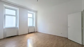 Expose ++NEU++ sanierungsbedürftige 3-Zimmer Altbauwohnung, völlige Innenhoflage