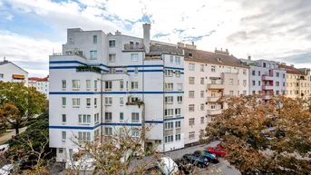 Expose ++KLNB121++ Renovation Opportunity: Well-Located 2-Room Apartment with Airbnb Potential