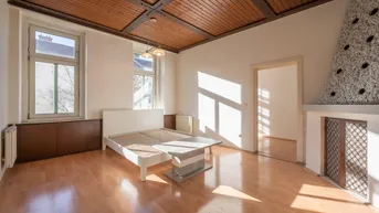 Expose ++Q18++ Renovation-needed 3-room old building flat, lots of potential