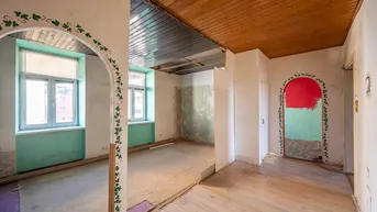 Expose ++NEU++ sanierungsbedürftige 2-Zimmer Altbau-Wohnung - gut adaptierbarer Grundriss