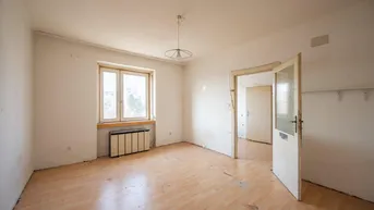 Expose ++NEU++ Ruhige 2-Zimmer Altbau-Wohnung mit getrennter Küche, viel Umbau-Potenzial!