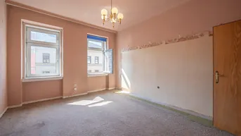 Expose ++NEU++ 1,5-Zimmer Altbau-Wohnung (sanierungsbedürftig), viel Umbaupotenzial