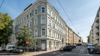 Expose ++KOPP++ sanierungsbedürftige 1-Zimmer Altbau-Wohnung in toller Lage!