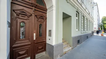 Expose ++KOPP++ sanierungsbedürftige 1-Zimmer Altbau-Wohnung in toller Lage!