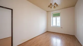 Expose ++NEU++ Sanierungsbedürftige 2-Zimmer Altbau-Wohnung