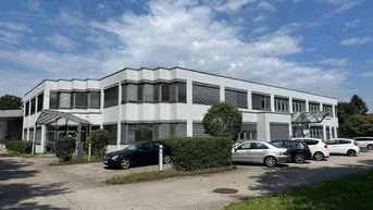 Expose Linz (Franzosenhausweg): GEWERBEOBJEKT ca. 1682 m² Halle+Lagerbühne, Bürofläche ca. 1.790m² + Nebenräumlichkeiten) Grundstück ca. 6.233 m²