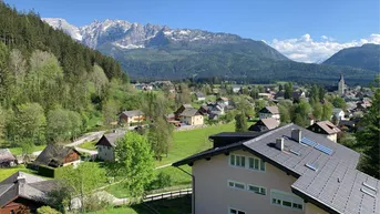 Expose Ferienwohnsitz - Herrlicher Blick über Bad Mitterndorf auf die umliegende Bergwelt