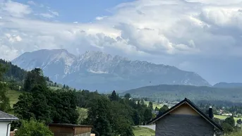 Expose Schönes Grundstück in erhöhter, sonniger Lage mit Panoramabergblick