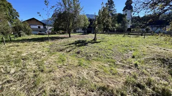 Expose Sonniges Grundstück in schöner dörflicher Lage mit Ausblick