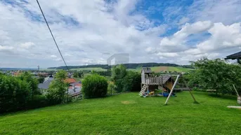 Expose FREIE SICHT UND SCHÖNER GARTEN!