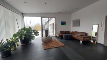 Expose LUXURIÖSES WOHNEN, VIELSEITIG MIT WINTERGARTEN UND SONNENTERRASSE