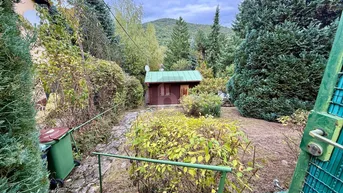 Expose TOLLE FLÄCHE AM WOLFERSBERG MIT KLEINEM FERIENHAUS