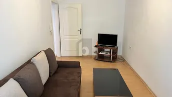 Expose  ZENTRAL MIT CHARME UND TEILMÖBLIERUNG