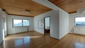 Expose WEITBLICK ÜBER DIE STADT MIT LOGGIA