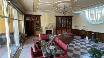 Expose VILLENJUWEL MIT INDOOR SWIMMING POOL IN IDYLLISCHER RUHELAGE