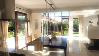 Expose VERLIEBT AUF DEN ERSTEN BLICK. LUXUS MIT SEELE UND EXKLUSIVER AUSSTATTUNG