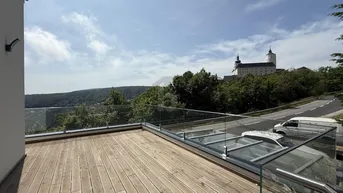 Expose PANORAMAHAUS MIT KELLER &amp; GÄSTEHAUS - DIE BURG ZUM GREIFEN NAH